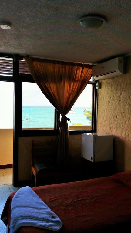 Hostal Estrella De Mar Puerto Ayora  Chambre photo